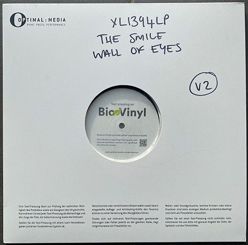 SMILE – SMILE – WALL OF EYES