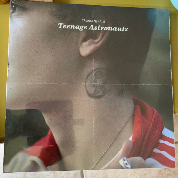 DYBDAHL, THOMAS – DYBDAHL, THOMAS – TEENAGE ASTRONAUTS