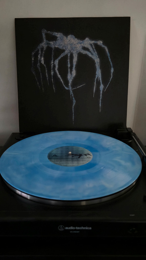 THORNHILL – THORNHILL – BODIES DEFINITIVE